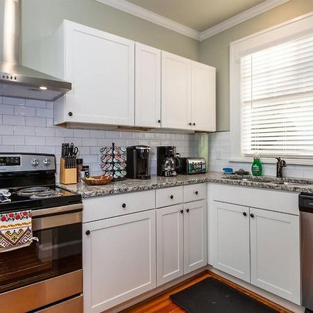 Renowned Historic Home Downtownacross From Park ウィンストン・セーラム エクステリア 写真