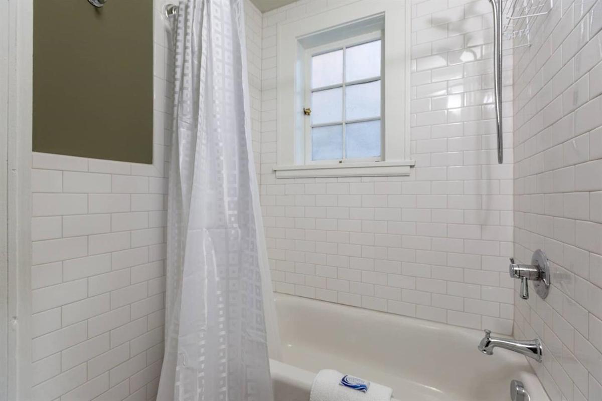 Renowned Historic Home Downtownacross From Park ウィンストン・セーラム エクステリア 写真