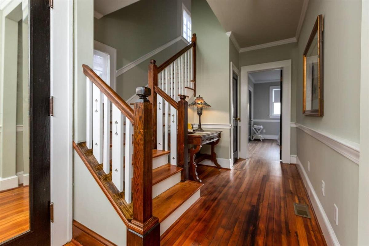 Renowned Historic Home Downtownacross From Park ウィンストン・セーラム エクステリア 写真