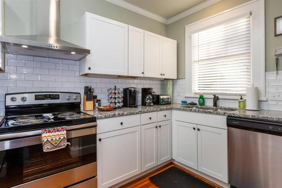 Renowned Historic Home Downtownacross From Park ウィンストン・セーラム エクステリア 写真