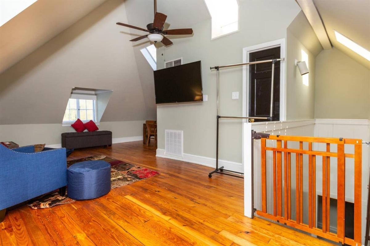 Renowned Historic Home Downtownacross From Park ウィンストン・セーラム エクステリア 写真